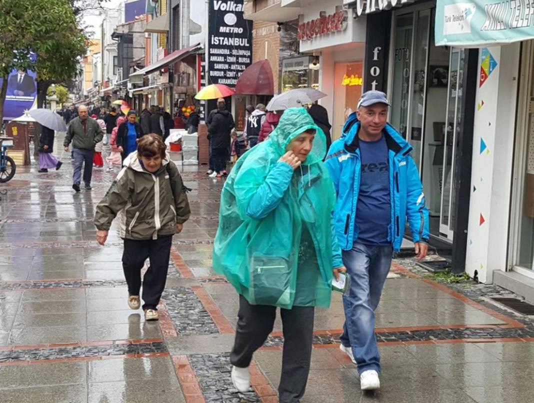 Trakya'yı sağanak vurdu: Vatandaşlar hazırlıksız yakalandı - Resim: 7